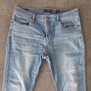 Lucky Brand Men's Slim Fit Jeans in Blue